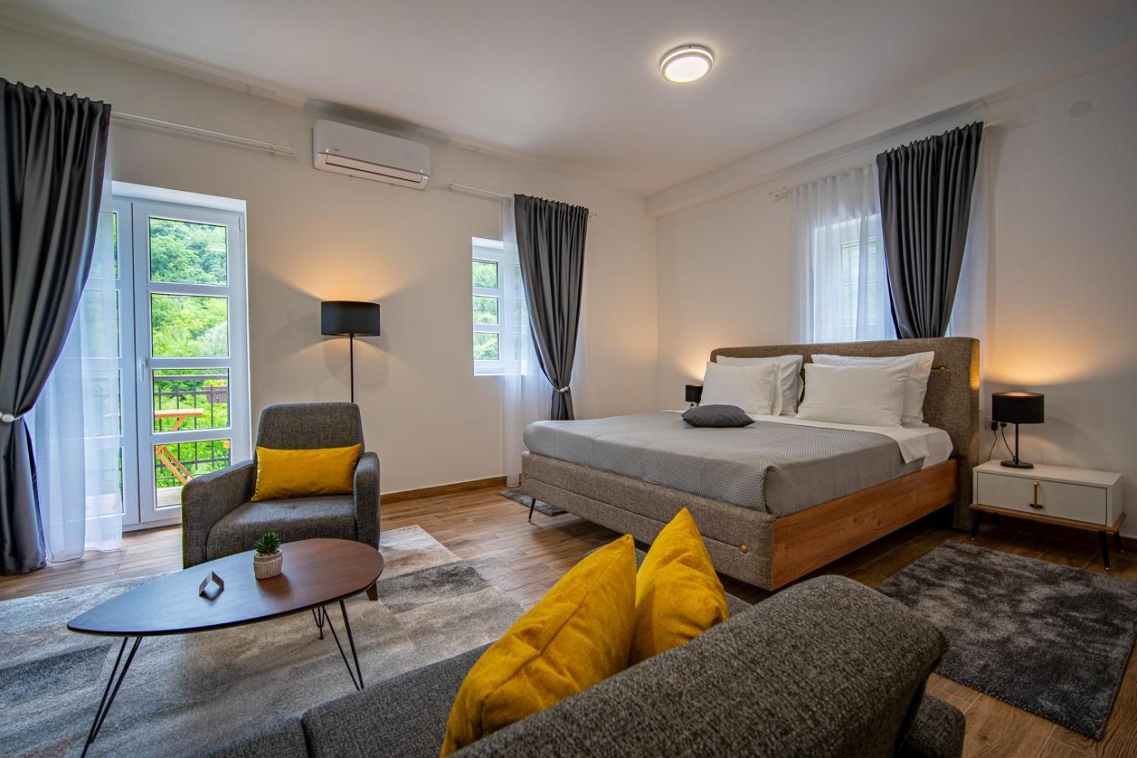 Skala Luxury Rooms Cetinje Eksteriør billede
