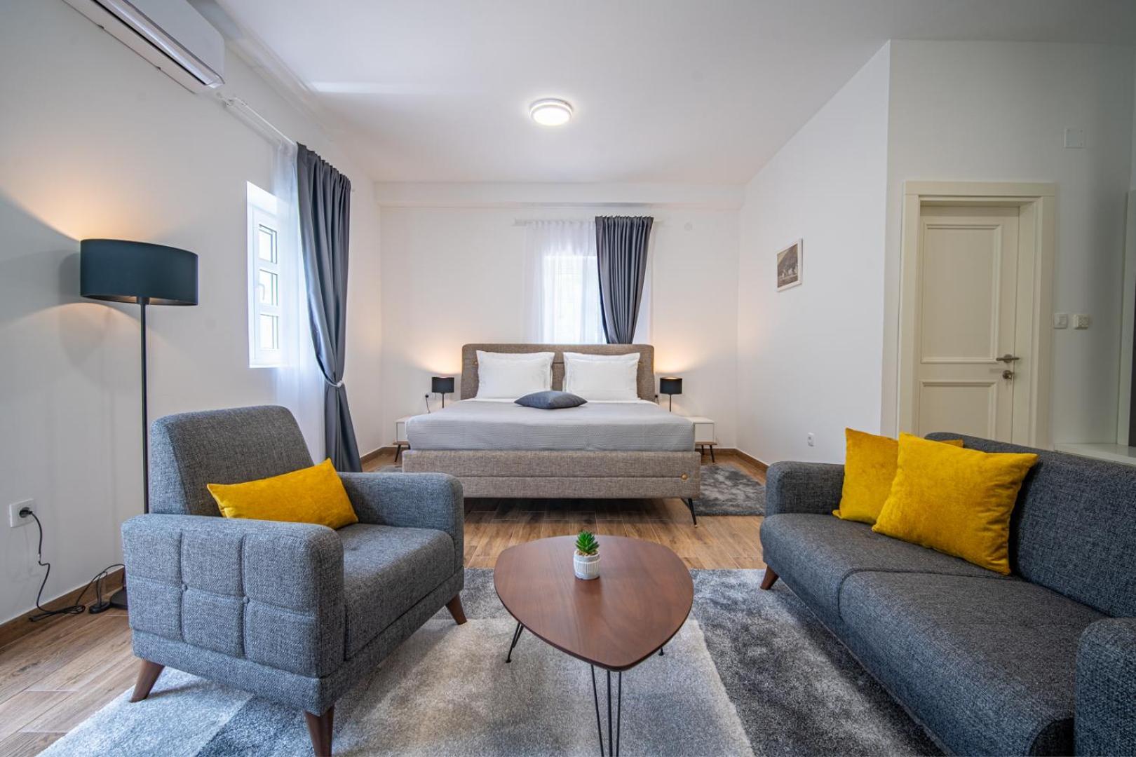 Skala Luxury Rooms Cetinje Eksteriør billede